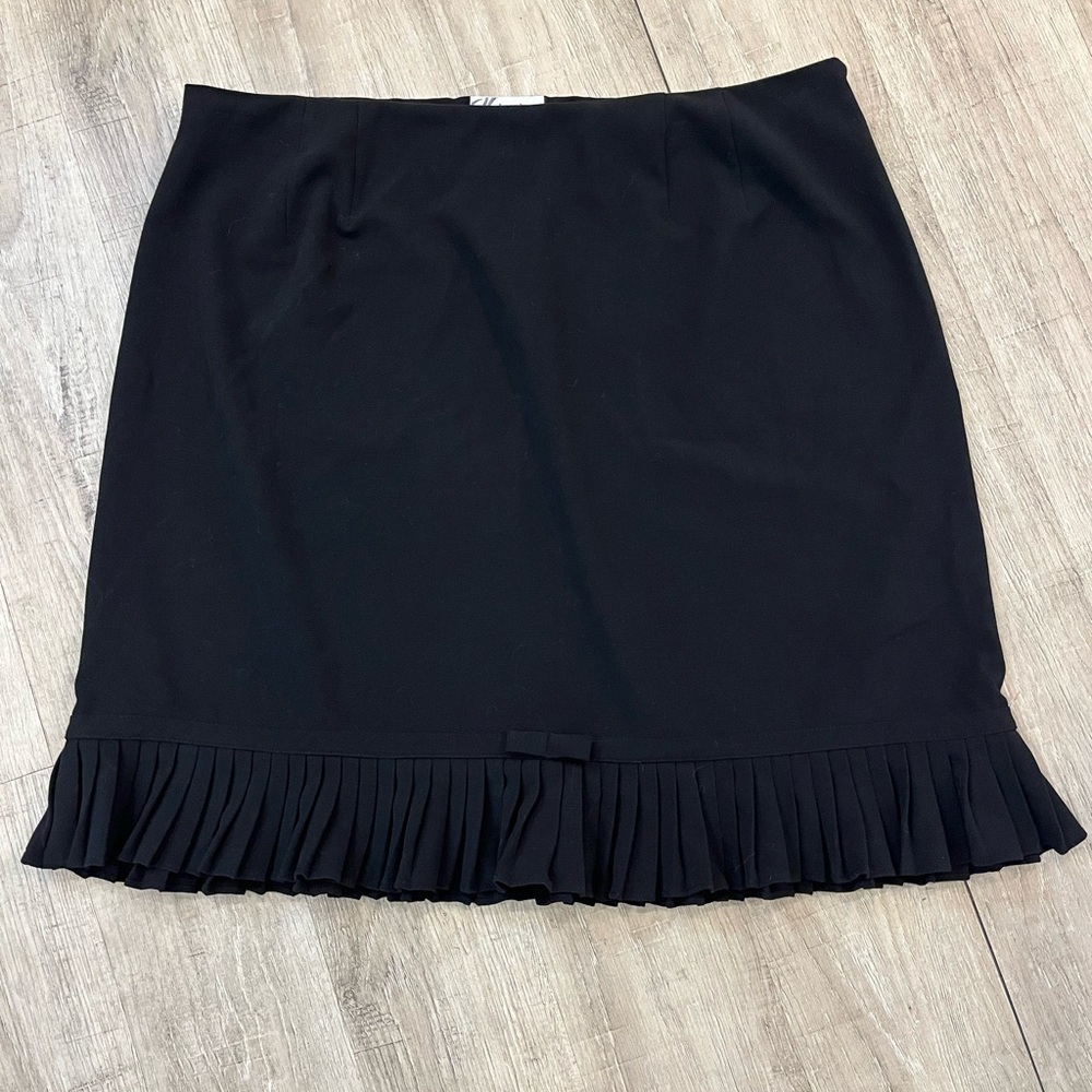dressbarn Black Mini Skirt with Pleated Hem 20W - Picture 12 of 15